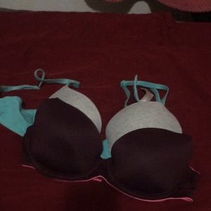 VS Bras